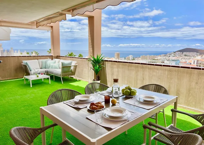 Paulmarie Family Panoramic *